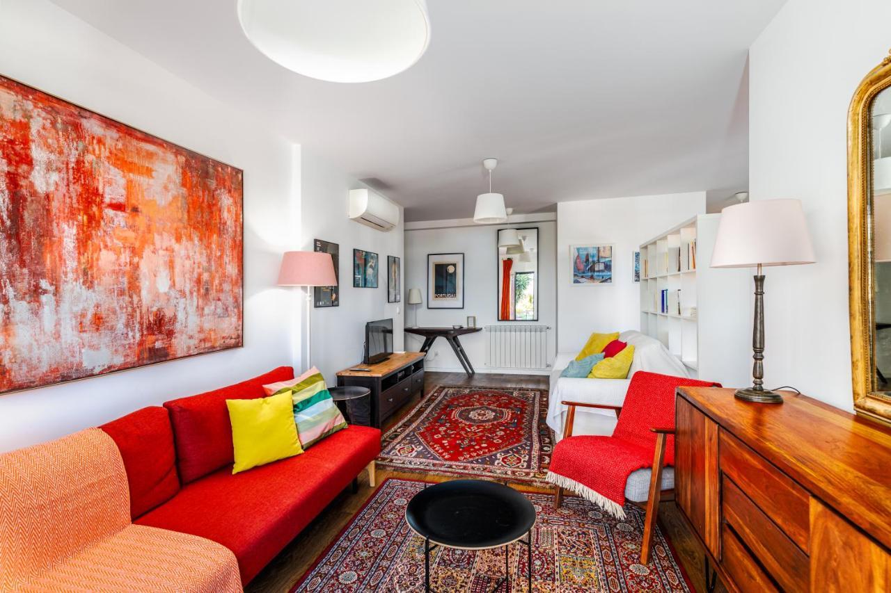 Apartment 110m2 Flat, Large Terrace With A View And A Garden Lisbon